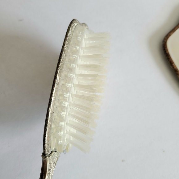 Vintage hand mirror with and hair brash. Vanity set. Made in USA. - Picture 9 of 11